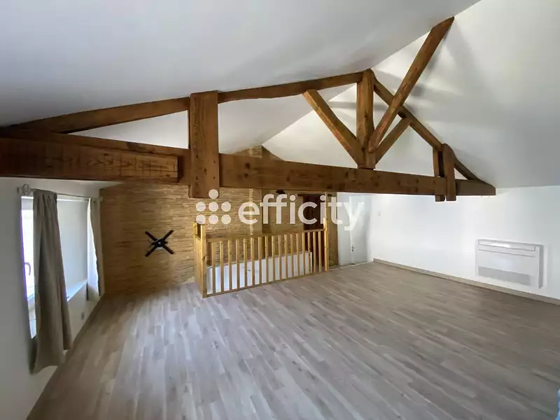 Maison, 220 m²