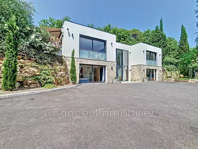 Maison, 241,01 m²