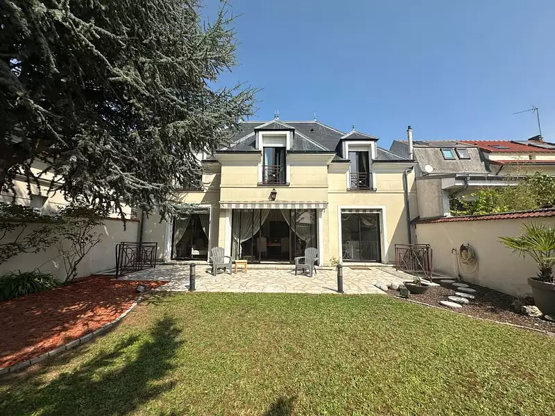 Maison, 155 m²