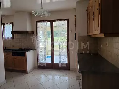Maison, 176,87 m²