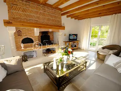 Maison, 225 m²