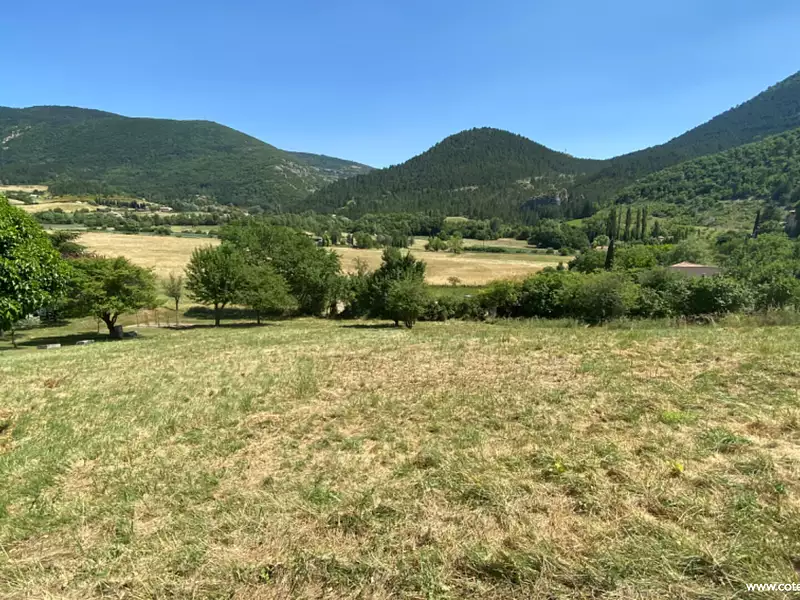 Terrain, 2 000 m²