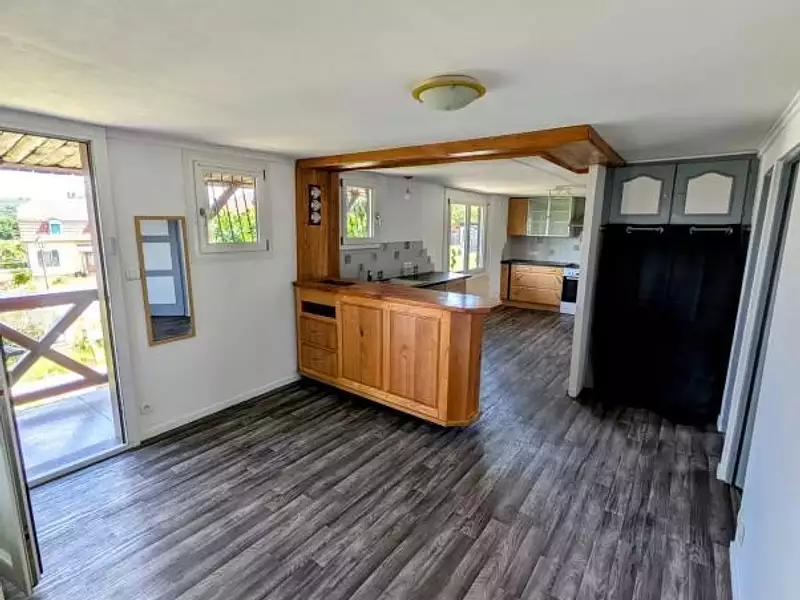 Maison, 77 m²