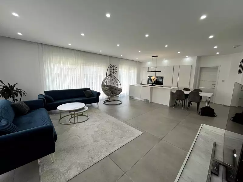 Maison, 145 m²