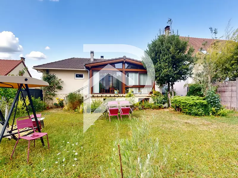 Maison, 107 m²