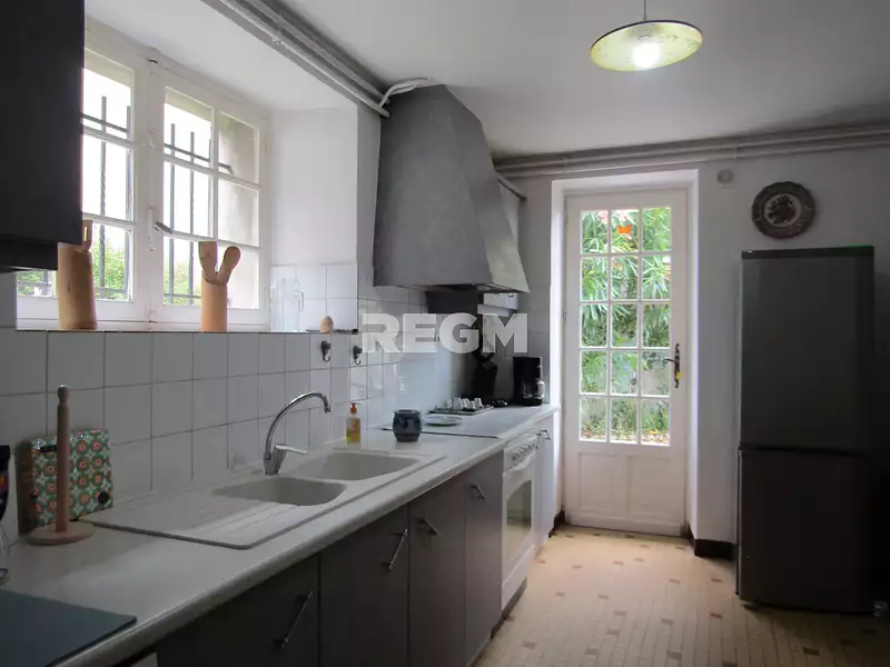 Maison, 400 m²