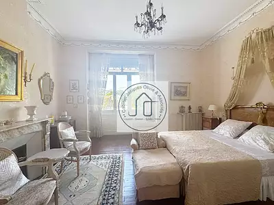 Maison, 503,18 m²
