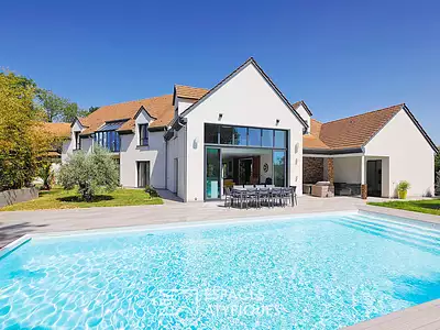 Maison, 334 m²