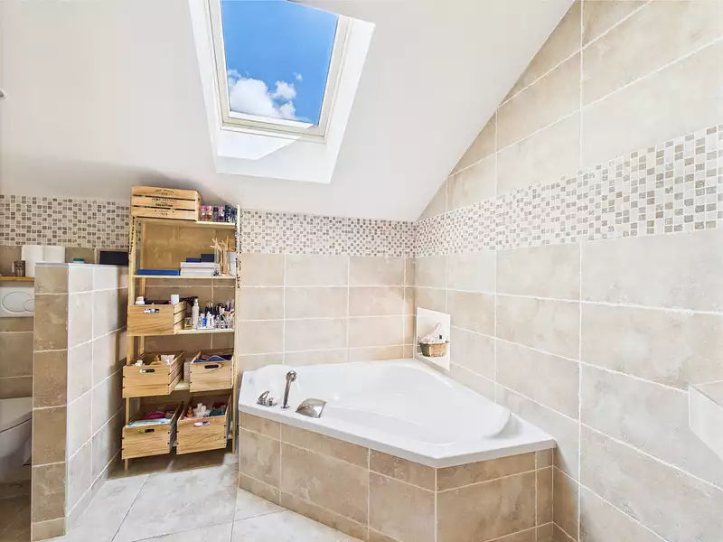 Maison, 330 m²