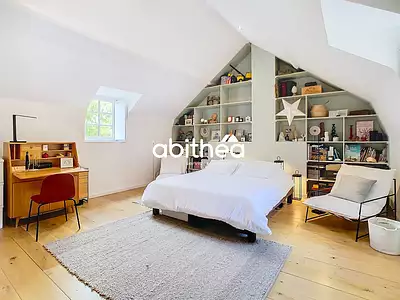 Maison, 250 m²