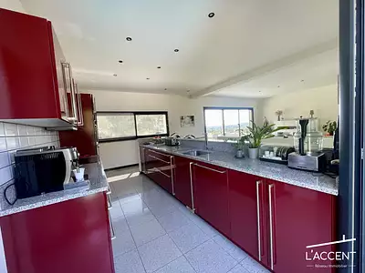 Maison, 170 m²