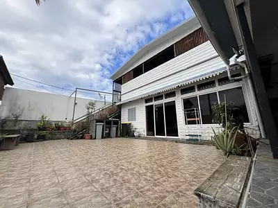Immeuble, 240 m²