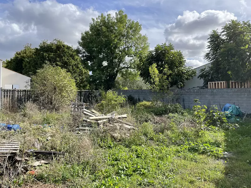 Terrain, 444 m²