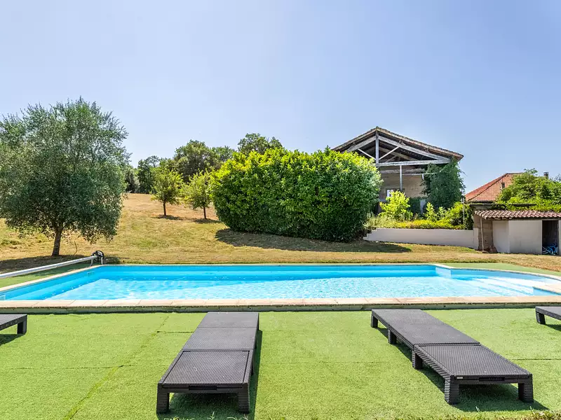 Maison, 11 677 m²