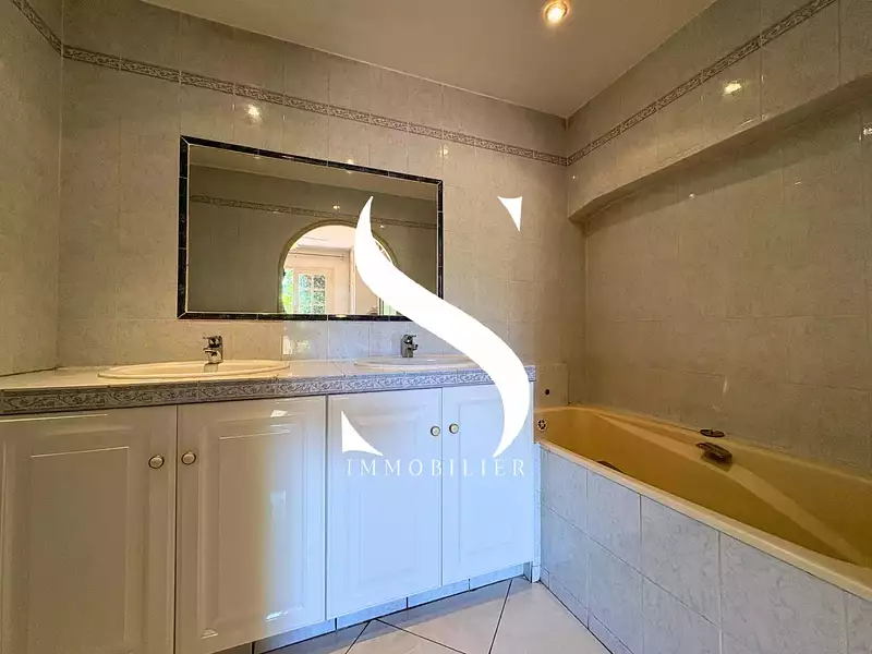 Maison, 148,56 m²