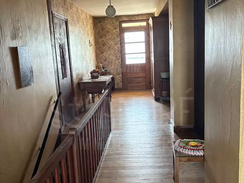 Maison, 216 m²