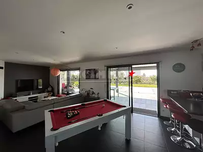 Maison, 156 m²