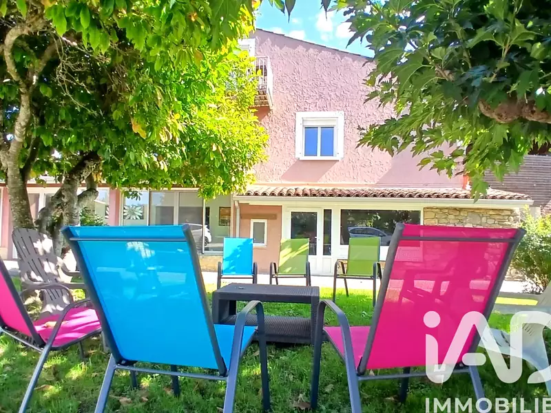 Maison, 575 m²