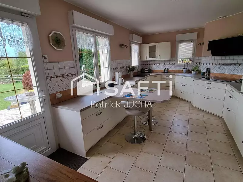 Maison, 170 m²