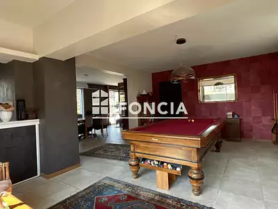 Maison, 220 m²
