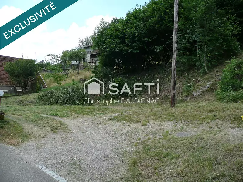 Terrain, 889 m²