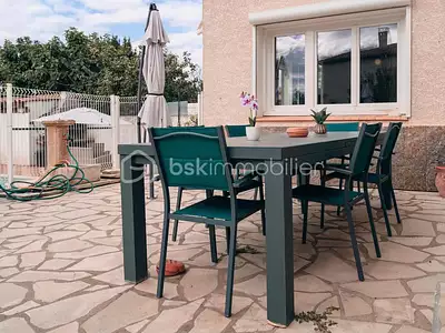 Maison, 176 m²