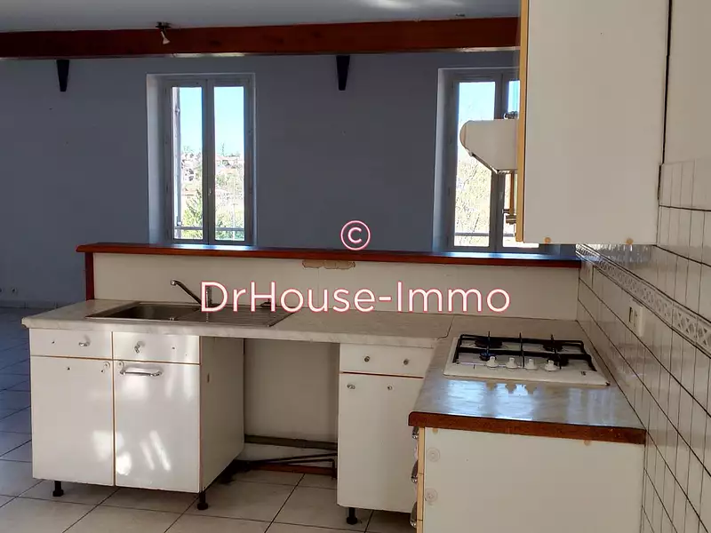 Immeuble, 250 m²