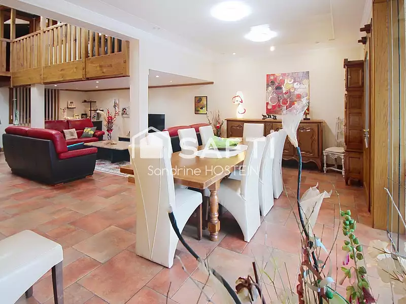 Maison, 206 m²