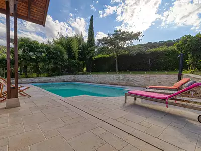 Maison, 240 m²