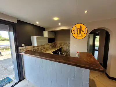 Maison, 240 m²