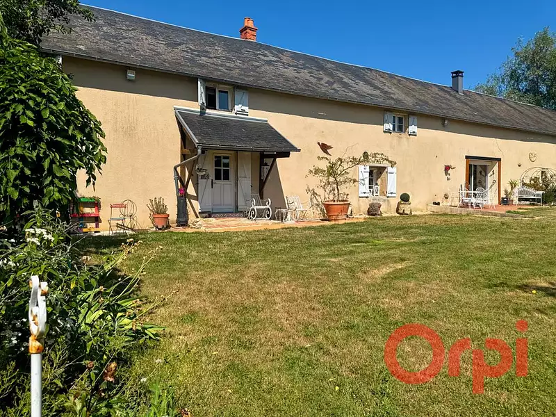 Maison, 266 m²