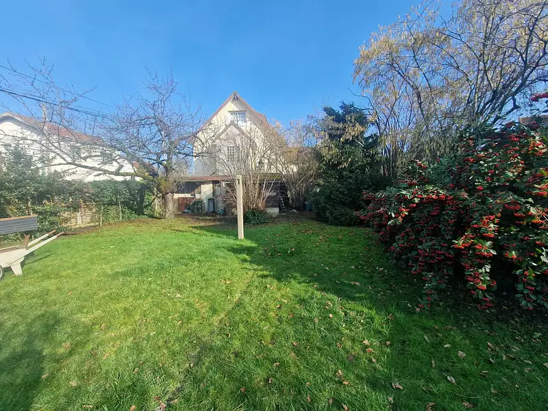 Terrain, 258 m²
