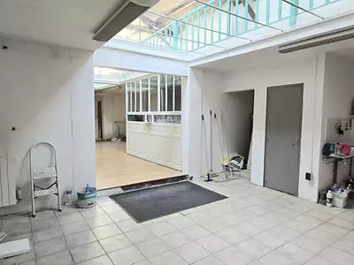 Immeuble, 373 m²