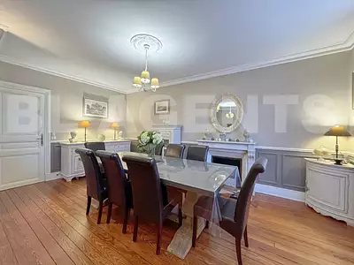 Maison, 169 m²