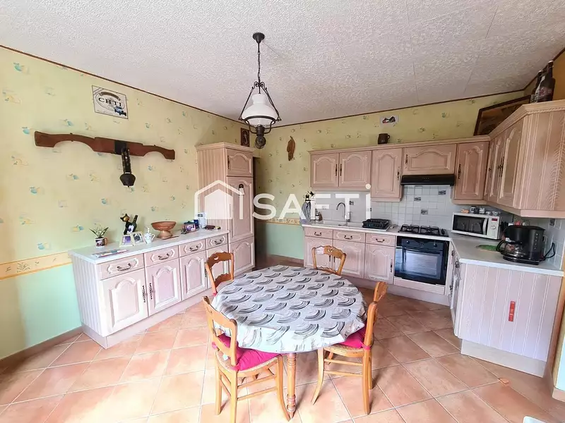 Maison, 148 m²