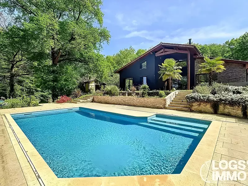Maison, 316 m²