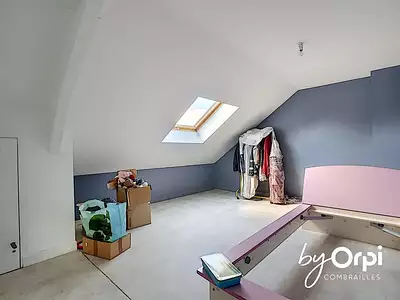 Maison, 166 m²