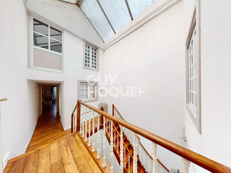 Immeuble, 145 m²