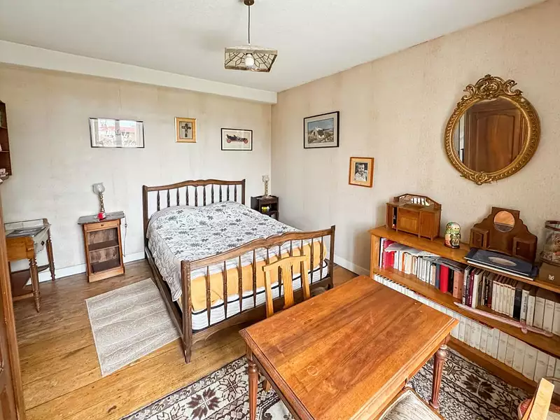Maison, 246 m²