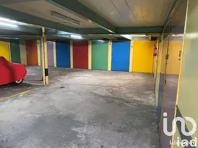 Parking, 169 m²