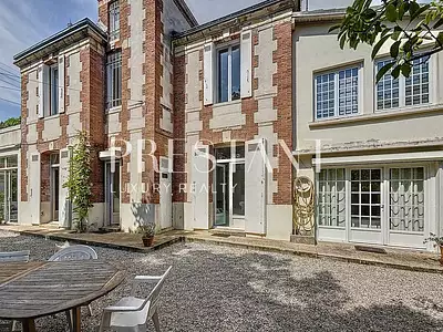 Maison, 204 m²