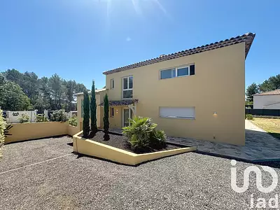Maison, 210 m²