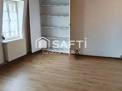Maison, 215 m²