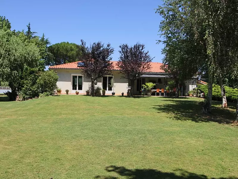 Maison, 168 m²