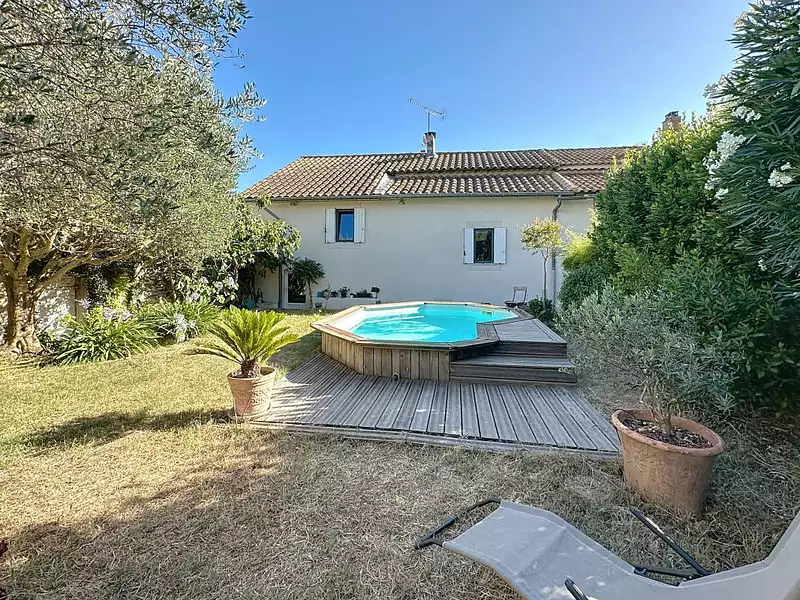 Maison, 148 m²