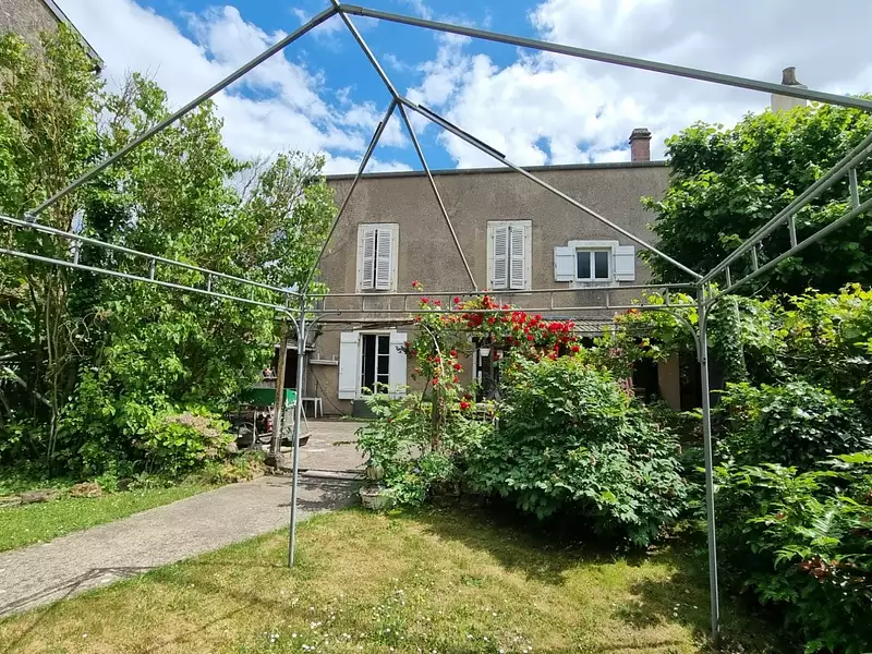 Maison, 180 m²