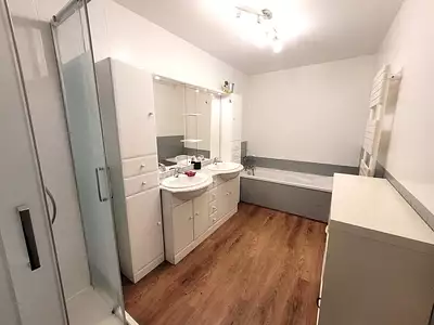 Maison, 201 m²