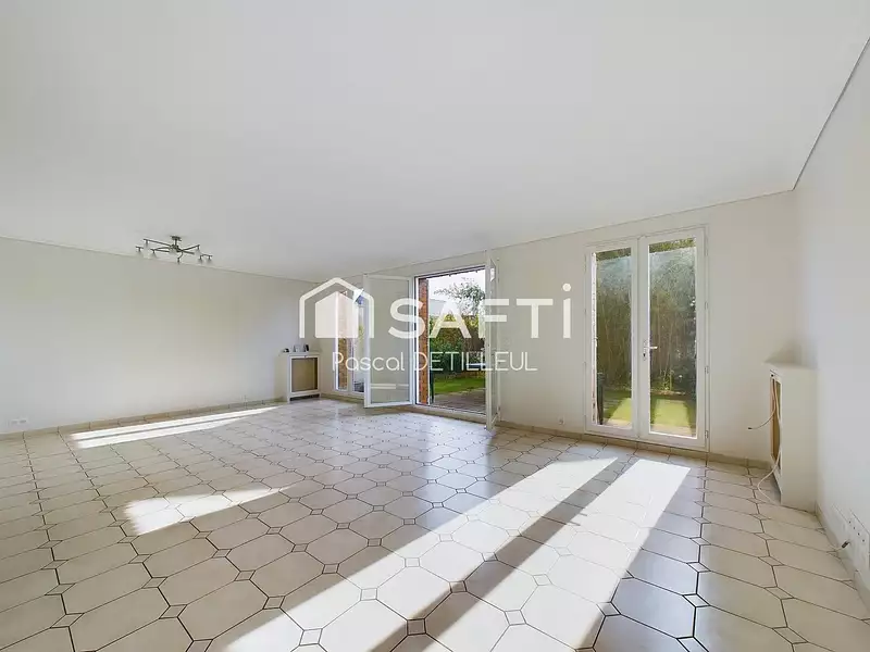Maison, 161 m²