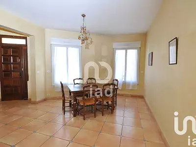 Maison, 311 m²