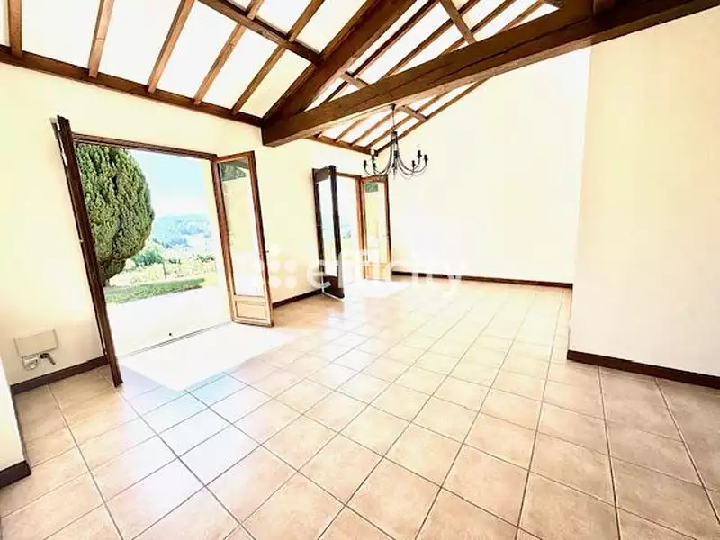 Maison, 132 m²